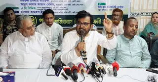 ‘রোডম্যাপের ব‍্যাপারে মিশ্র প্রতিক্রিয়া প্রমাণ করে সরকার এখনো নিরপেক্ষ’